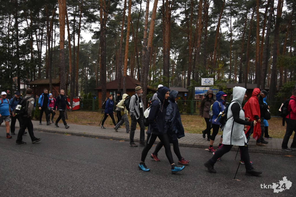 320 uczestników XXII Marszu po Medal [wideo, zdjęcia]
