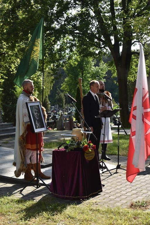 Delegacja Gowarczowa żegnała Kazimierza Mazura w Wołominie