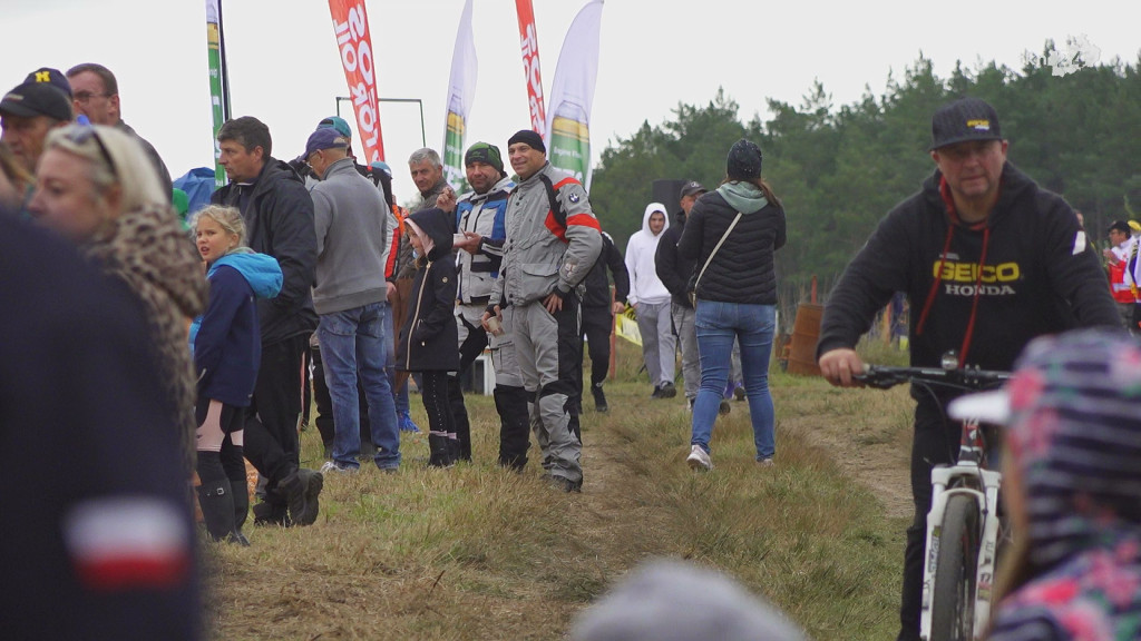 Ogólnopolskie mistrzostwa crossowe w gminie Końskie [wideo, zdjęcia]