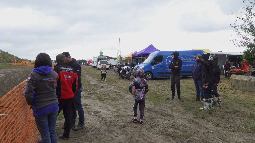 Ogólnopolskie mistrzostwa crossowe w gminie Końskie [wideo, zdjęcia]