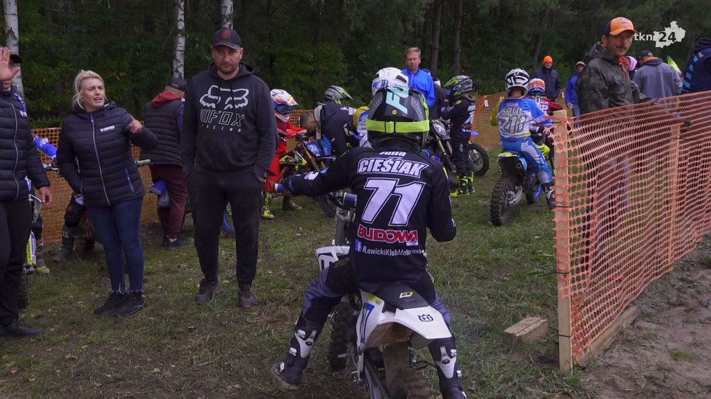 Ogólnopolskie mistrzostwa crossowe w gminie Końskie [wideo, zdjęcia]