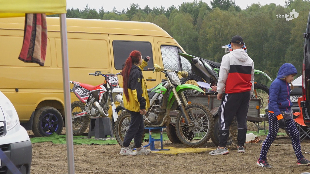 Ogólnopolskie mistrzostwa crossowe w gminie Końskie [wideo, zdjęcia]