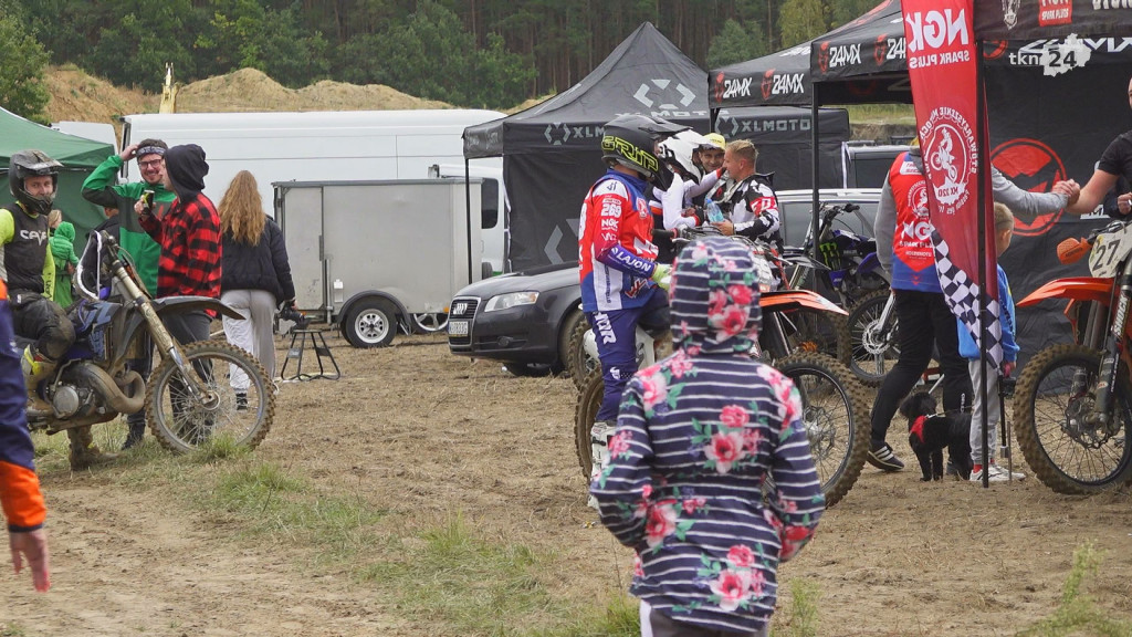 Ogólnopolskie mistrzostwa crossowe w gminie Końskie [wideo, zdjęcia]