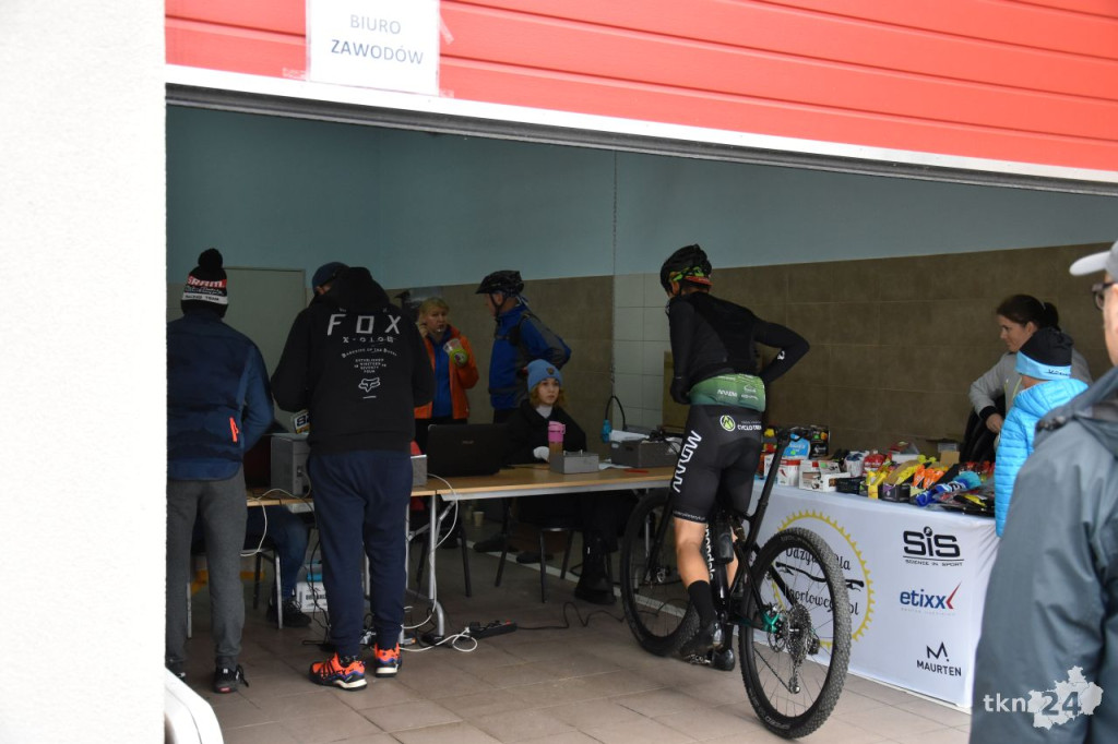 Blisko 250 uczestników MTBCrossMaraton w Miedzierzy [wideo, zdjęcia]