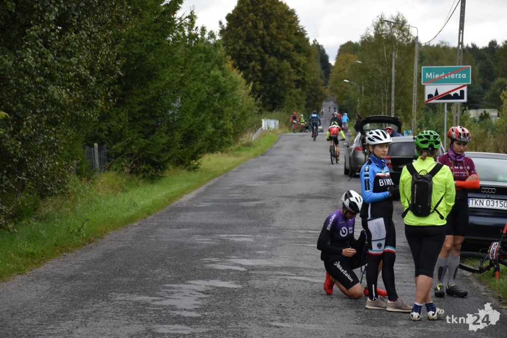 Blisko 250 uczestników MTBCrossMaraton w Miedzierzy [wideo, zdjęcia]