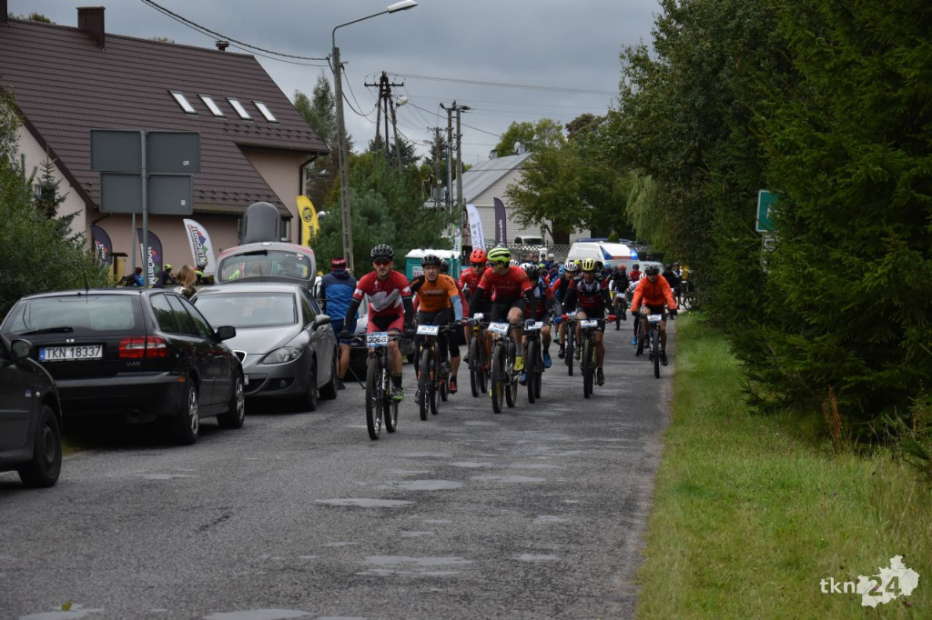 Blisko 250 uczestników MTBCrossMaraton w Miedzierzy [wideo, zdjęcia]