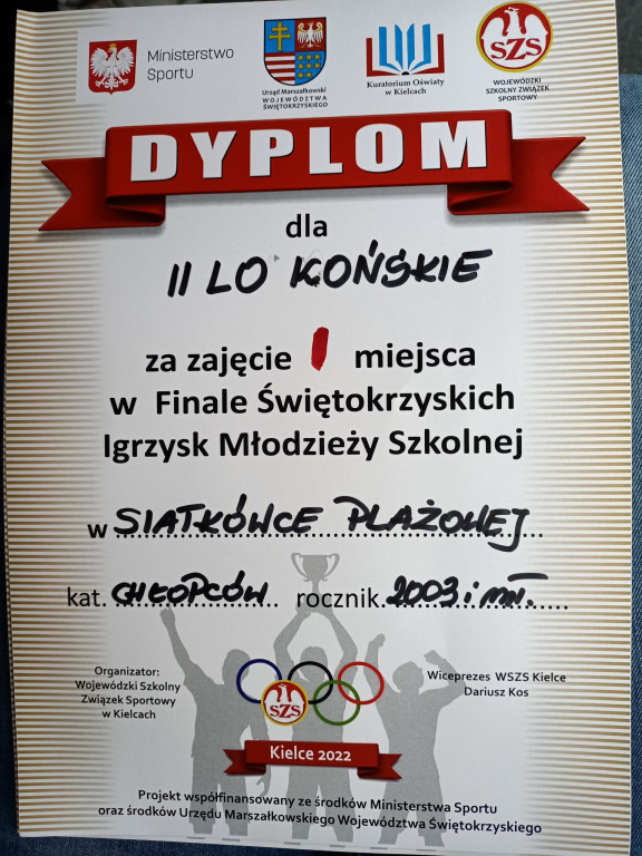 Złoto dla II LO z Końskich w finale siatkówki plażowej w Połańcu