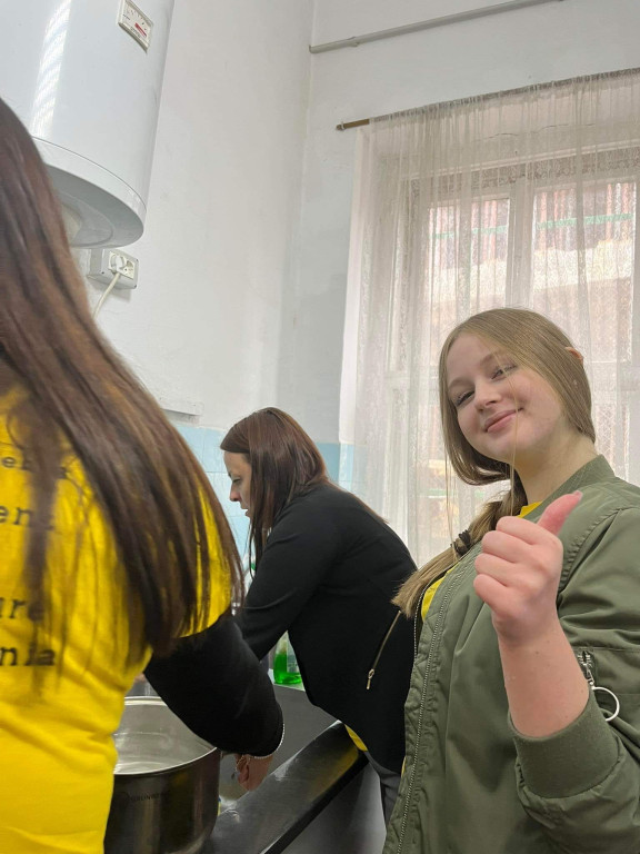 Uczniowie ze Stąporkowa wyjechali do Rumunii. Kolejni ruszą do Grecji! [zdjęcia]