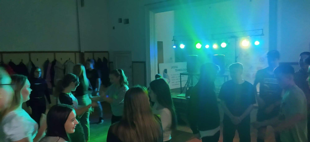 Uczniowie ze Stąporkowa wyjechali do Rumunii. Kolejni ruszą do Grecji! [zdjęcia]