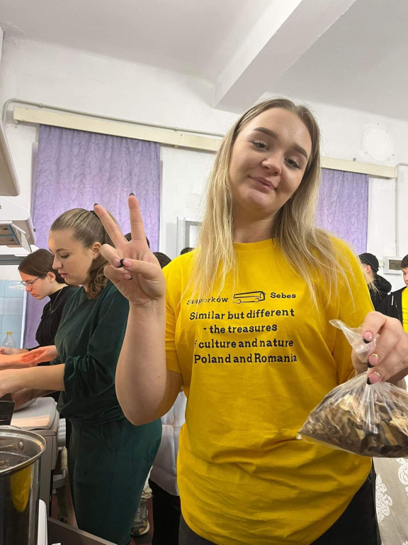 Uczniowie ze Stąporkowa wyjechali do Rumunii. Kolejni ruszą do Grecji! [zdjęcia]