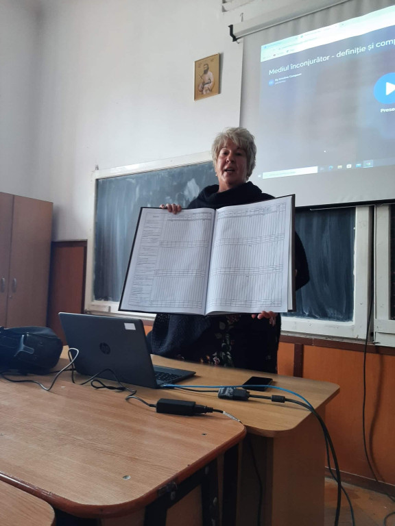 Uczniowie ze Stąporkowa wyjechali do Rumunii. Kolejni ruszą do Grecji! [zdjęcia]