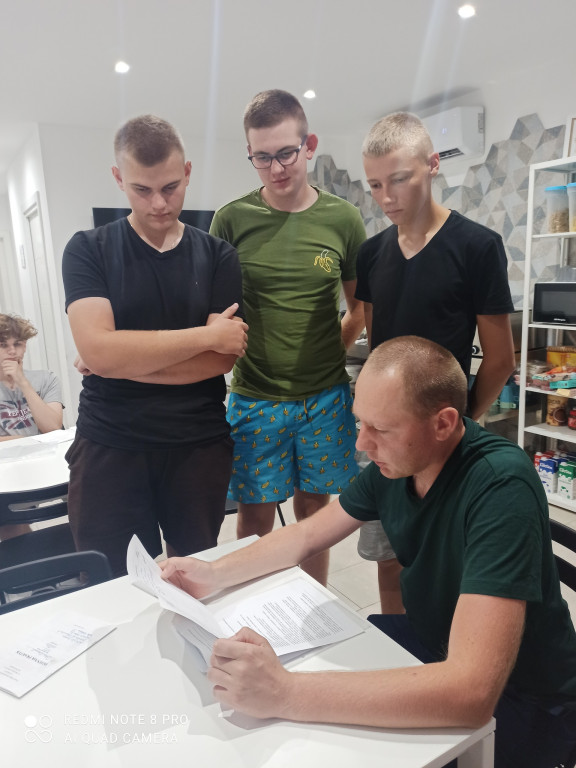 Uczniowie koneckiego Mechanika praktykują w Hiszpanii [zdjęcia]