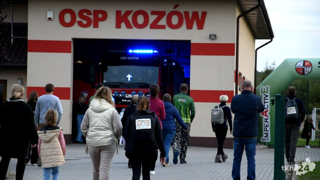 Ponad stu uczestników na rajdzie z Afryki do Kozowa [wideo, zdjęcia]