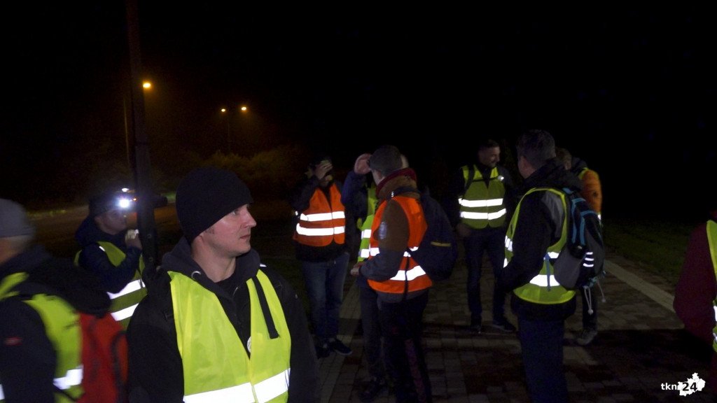 Nocna Pielgrzymka Mężczyzn. Wśród wiernych sam biskup! [wideo, zdjęcia]