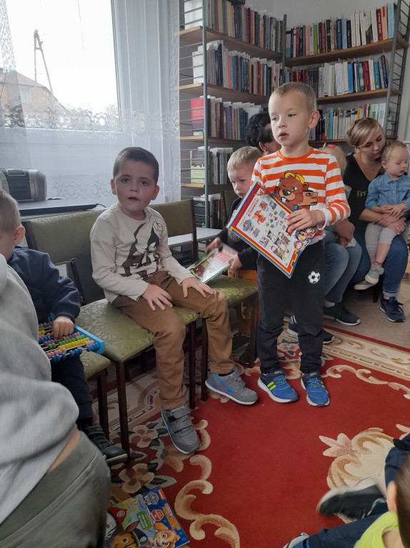 Przedszkolaki z Nieświnia obchodziły Dzień Głośnego Czytania [zdjęcia]