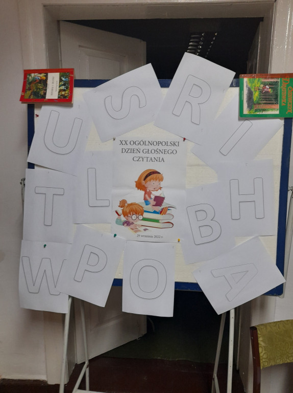 Przedszkolaki z Nieświnia obchodziły Dzień Głośnego Czytania [zdjęcia]