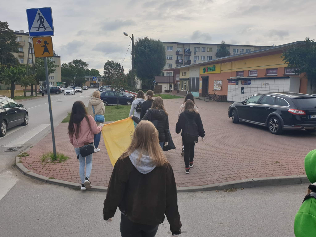 Ekonomik włączył się do Akcji Sprzątania Świata [wideo, zdjęcia]