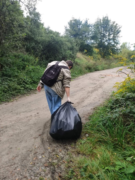Ekonomik włączył się do Akcji Sprzątania Świata [wideo, zdjęcia]