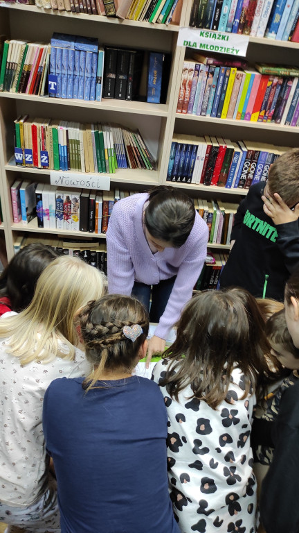 Udana Noc Bibliotek w Stąporkowie [zdjęcia]