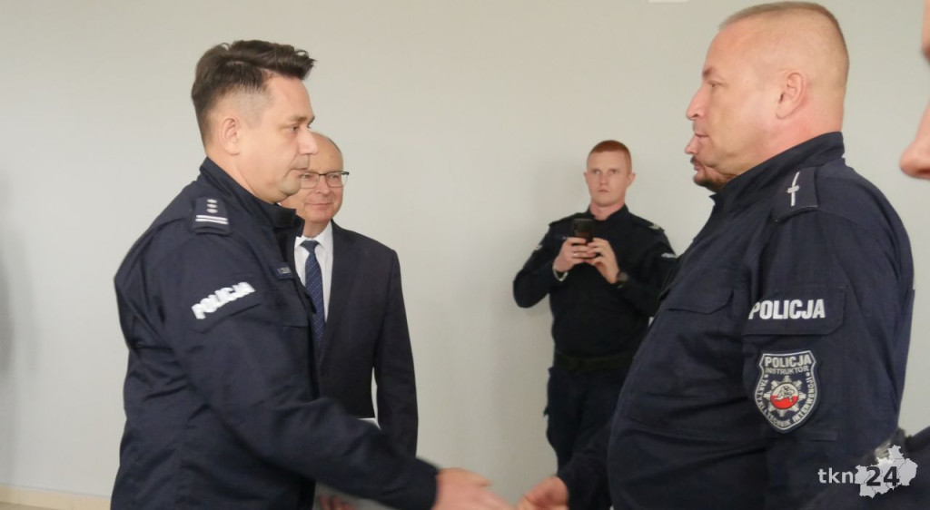 Końskie: Gmina wspiera komendę policji za środki z koncesji alkoholowych [wideo, zdjęcia]
