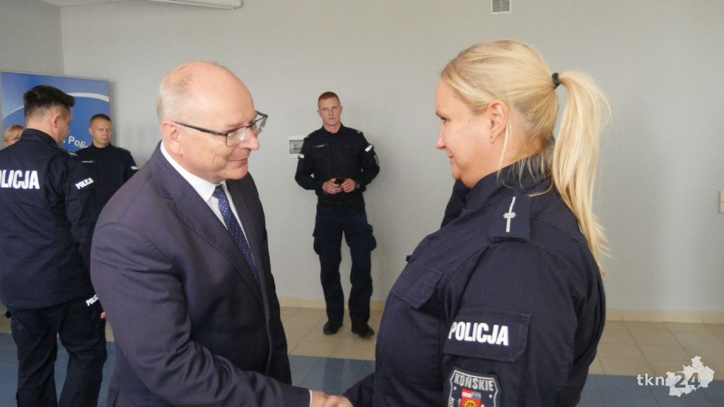 Końskie: Gmina wspiera komendę policji za środki z koncesji alkoholowych [wideo, zdjęcia]