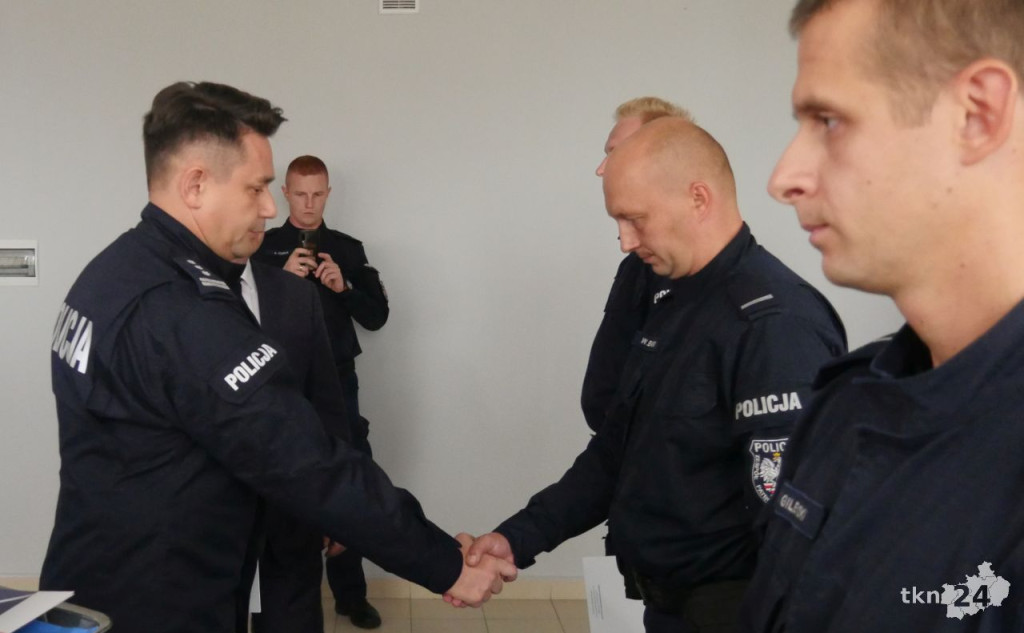 Końskie: Gmina wspiera komendę policji za środki z koncesji alkoholowych [wideo, zdjęcia]