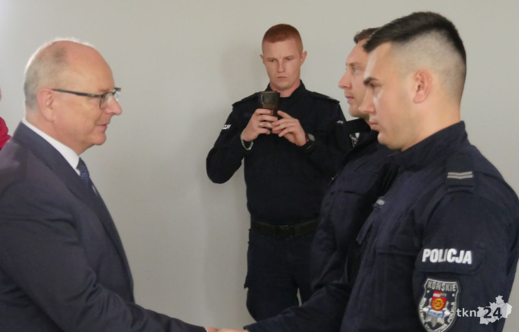 Końskie: Gmina wspiera komendę policji za środki z koncesji alkoholowych [wideo, zdjęcia]