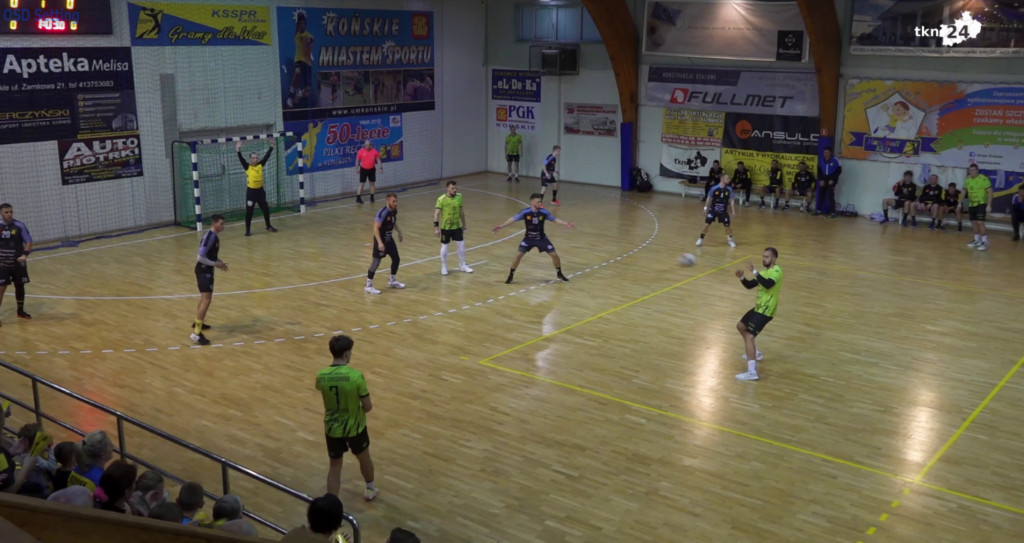 Dobry mecz, pełne trybuny, wsparcie Bruna i niestety porażka KSSPR Końskie [wideo, zdjęcia]