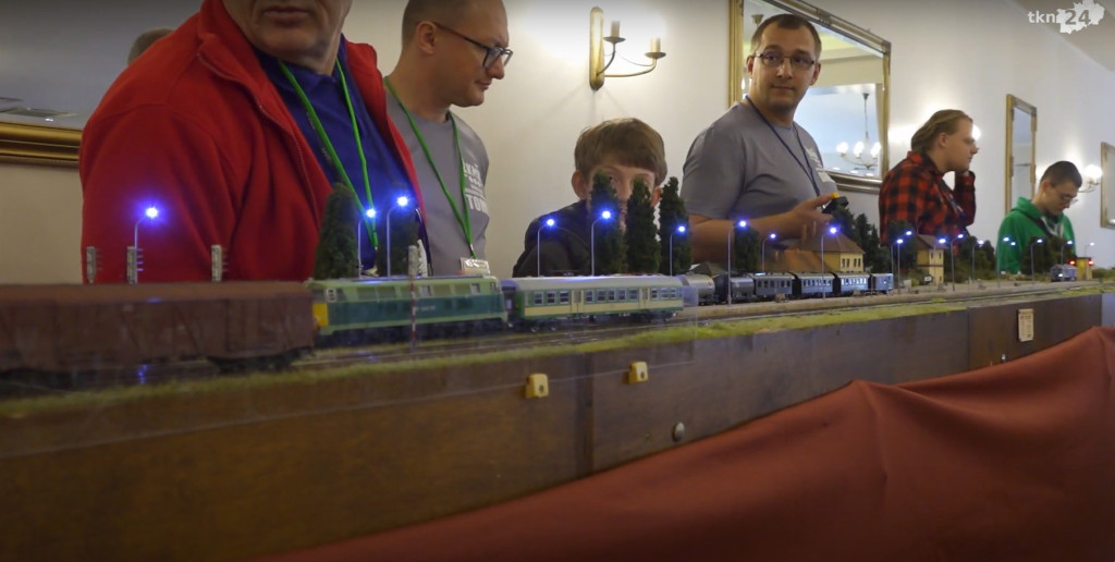 Duże zainteresowanie wystawą modularską u Motyla w Końskich [wideo, zdjęcia]