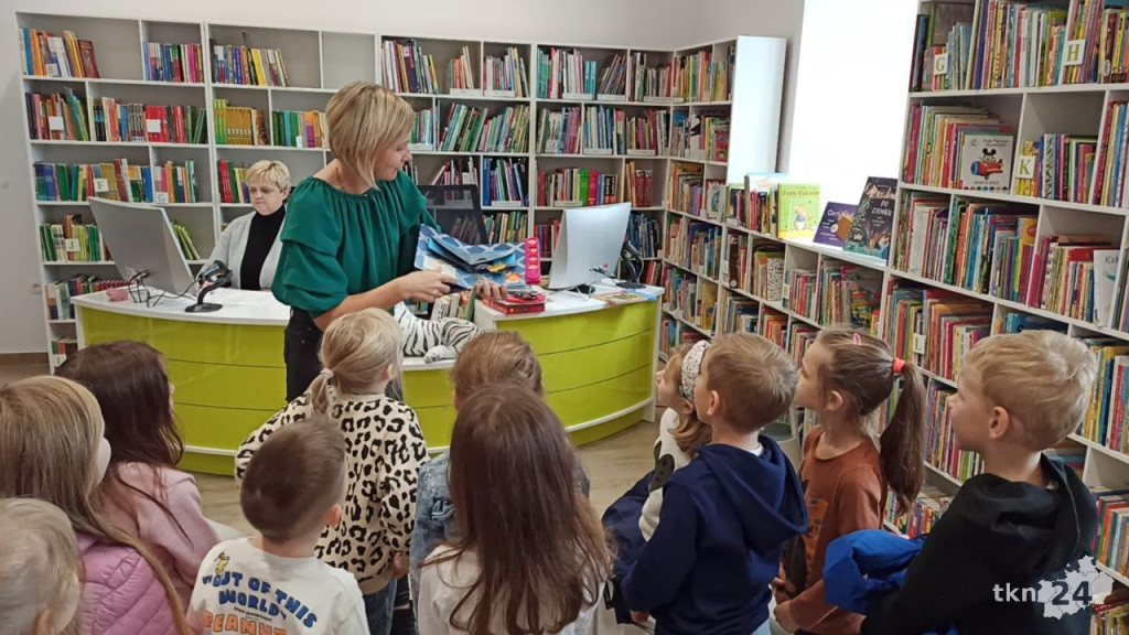 Przedszkolaki z `Bajkowej Krainy` świętowały Dzień Głośnego Czytania [wideo, zdjęcia]