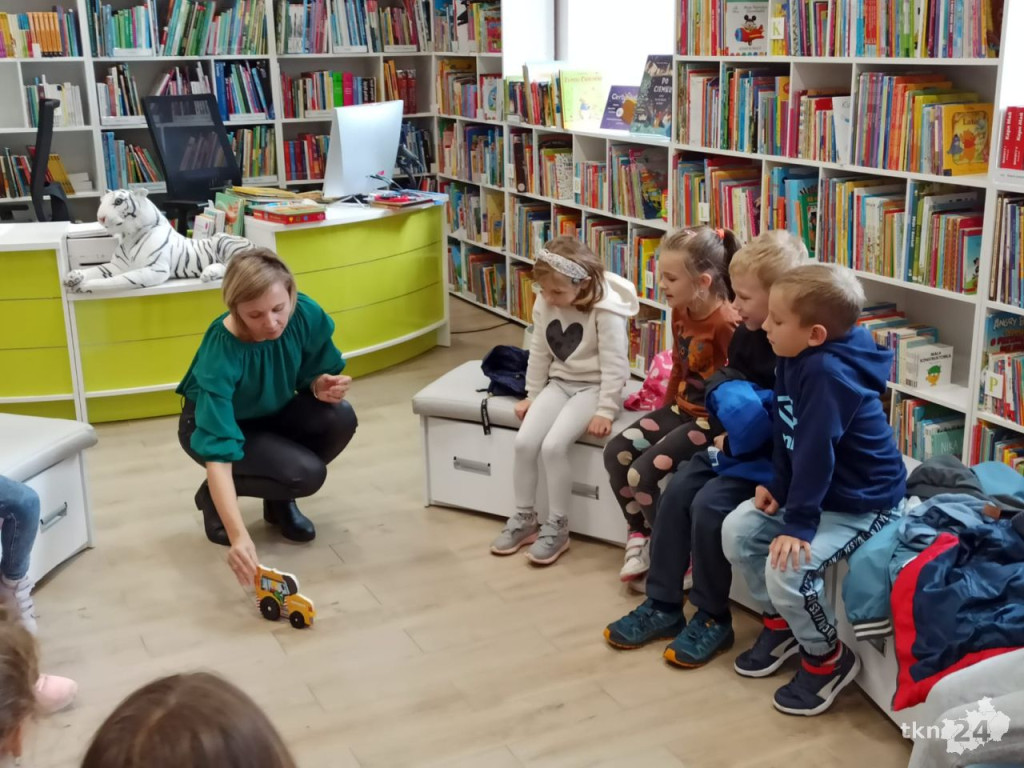 Przedszkolaki z `Bajkowej Krainy` świętowały Dzień Głośnego Czytania [wideo, zdjęcia]