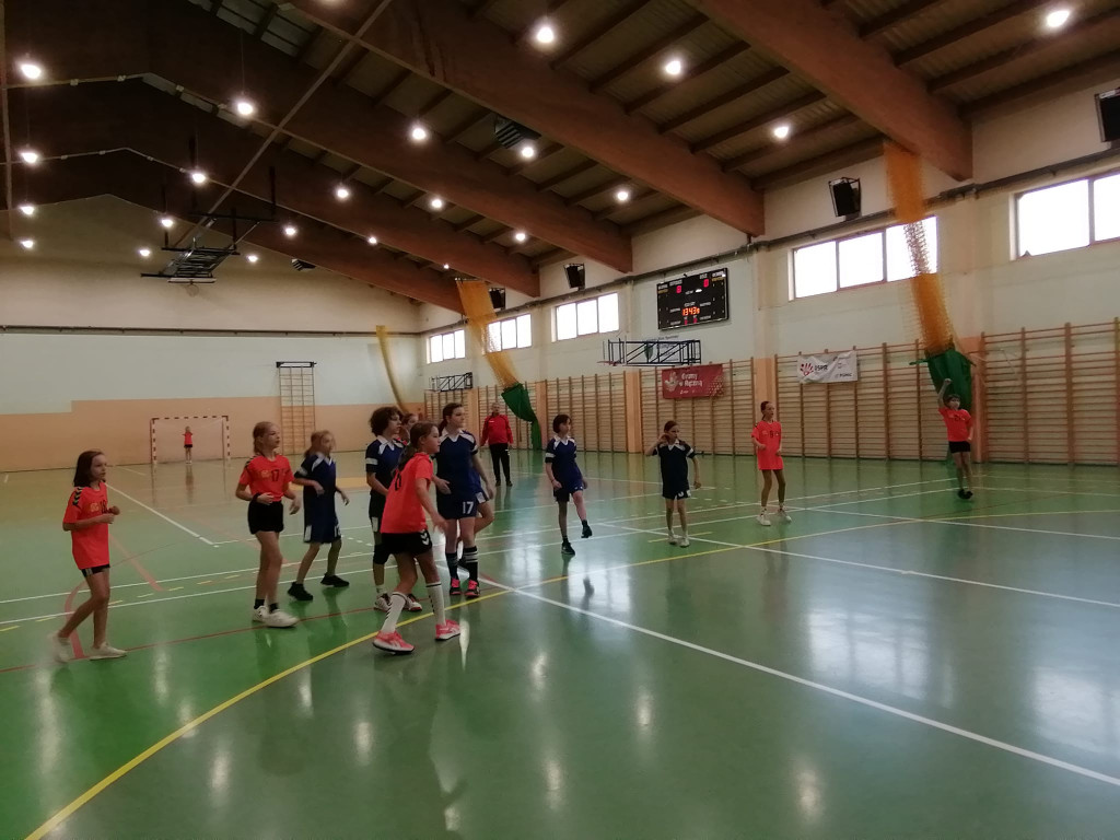 Stadnicka Wola najlepsza w turnieju piłki ręcznej dziewcząt [zdjęcia]