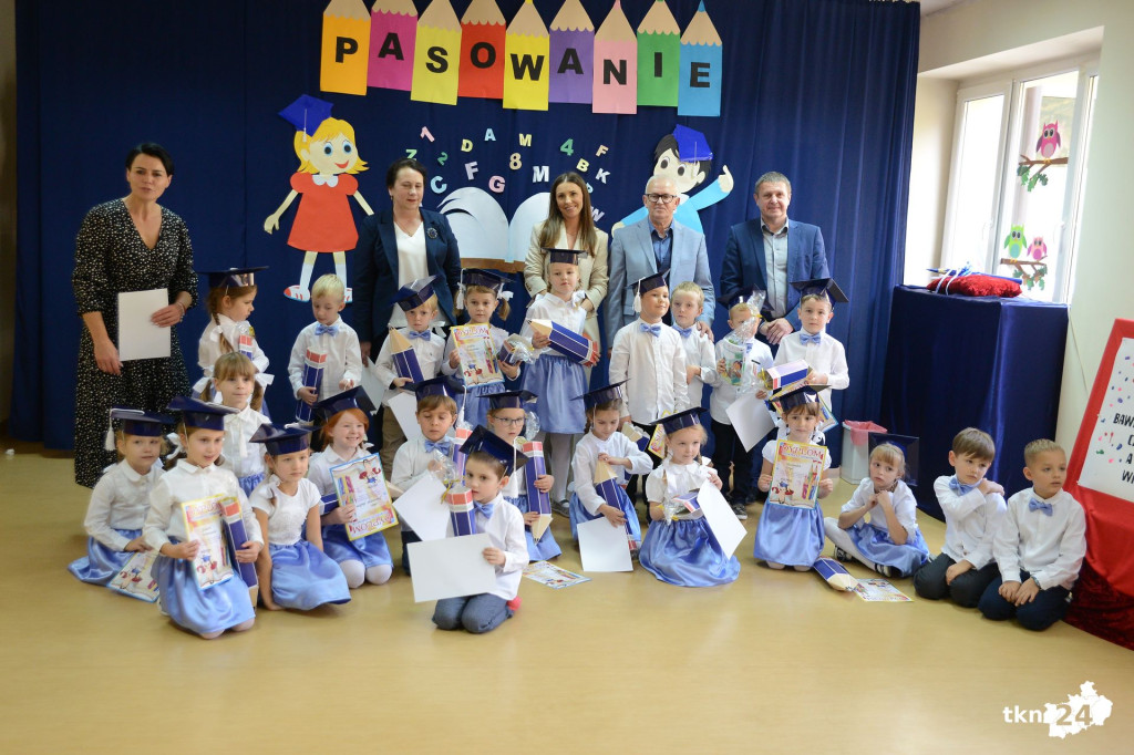 Dzieci z Przedszkola nr 2 w Końskich już po pasowaniu [wideo]