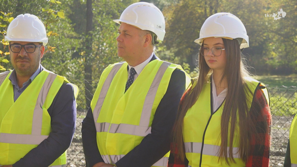 Dzień Nauczyciela 2022 w gminie Radoszyce. Ruszają budowy hal sportowych w Wilczkowicach i Górnikach [wideo, zdjęcia]