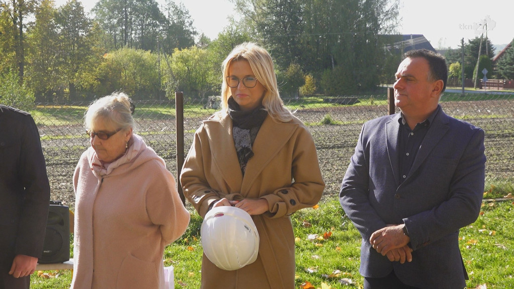 Dzień Nauczyciela 2022 w gminie Radoszyce. Ruszają budowy hal sportowych w Wilczkowicach i Górnikach [wideo, zdjęcia]
