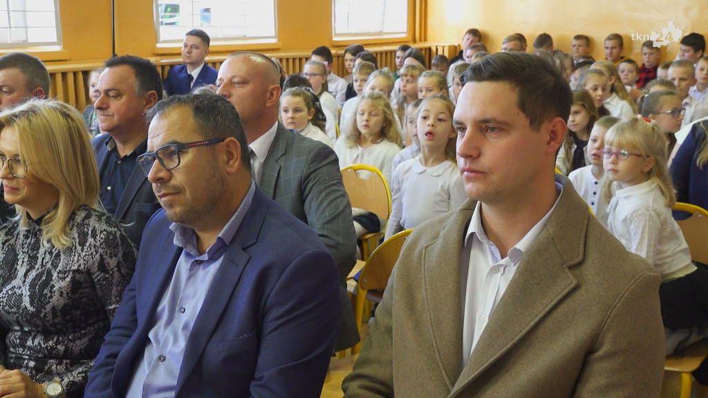Dzień Nauczyciela 2022 w gminie Radoszyce. Ruszają budowy hal sportowych w Wilczkowicach i Górnikach [wideo, zdjęcia]