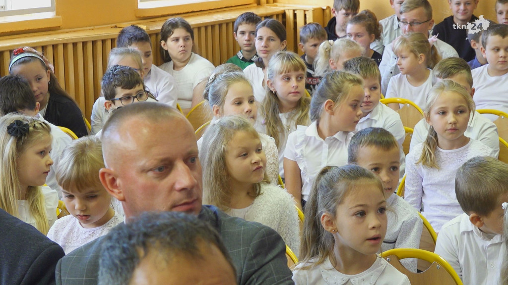 Dzień Nauczyciela 2022 w gminie Radoszyce. Ruszają budowy hal sportowych w Wilczkowicach i Górnikach [wideo, zdjęcia]