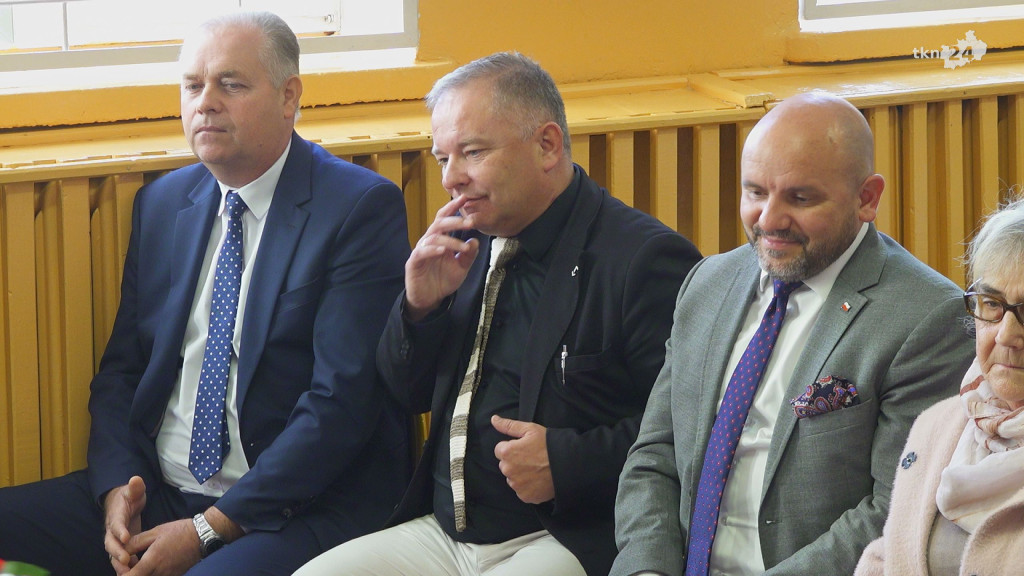 Dzień Nauczyciela 2022 w gminie Radoszyce. Ruszają budowy hal sportowych w Wilczkowicach i Górnikach [wideo, zdjęcia]