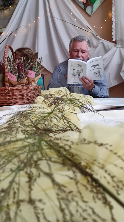 XII Warsztaty Literackie w Stąporkowie zaowocowały wspólnym almanachem. Premiera była niedawno [zdjęcia]