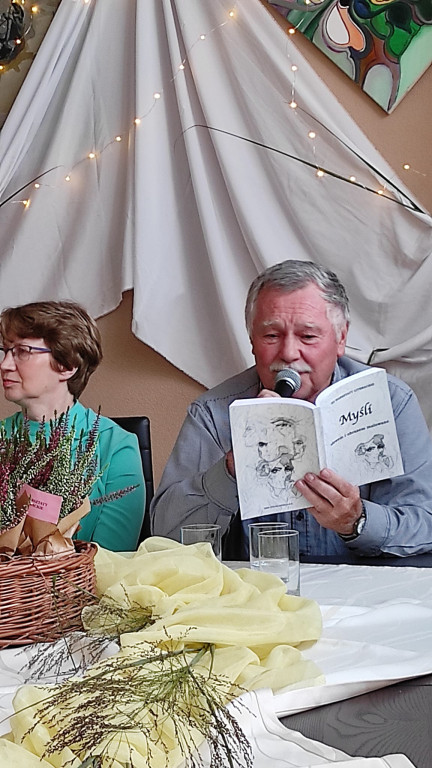 XII Warsztaty Literackie w Stąporkowie zaowocowały wspólnym almanachem. Premiera była niedawno [zdjęcia]