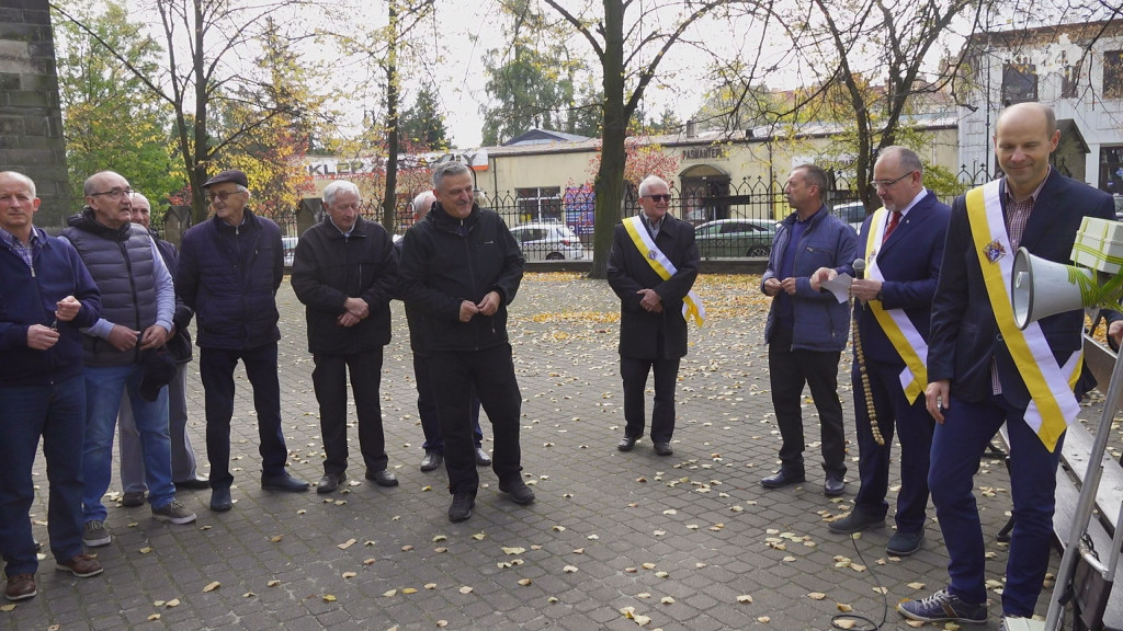 Męski różaniec. Początek nowej inicjatywy w Końskich [wideo, zdjęcia]