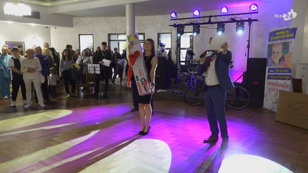 Moc pomocy dla Bruna. Wielka frekwencja w Astorii i koncert Hush Cookie [wideo, zdjęcia]