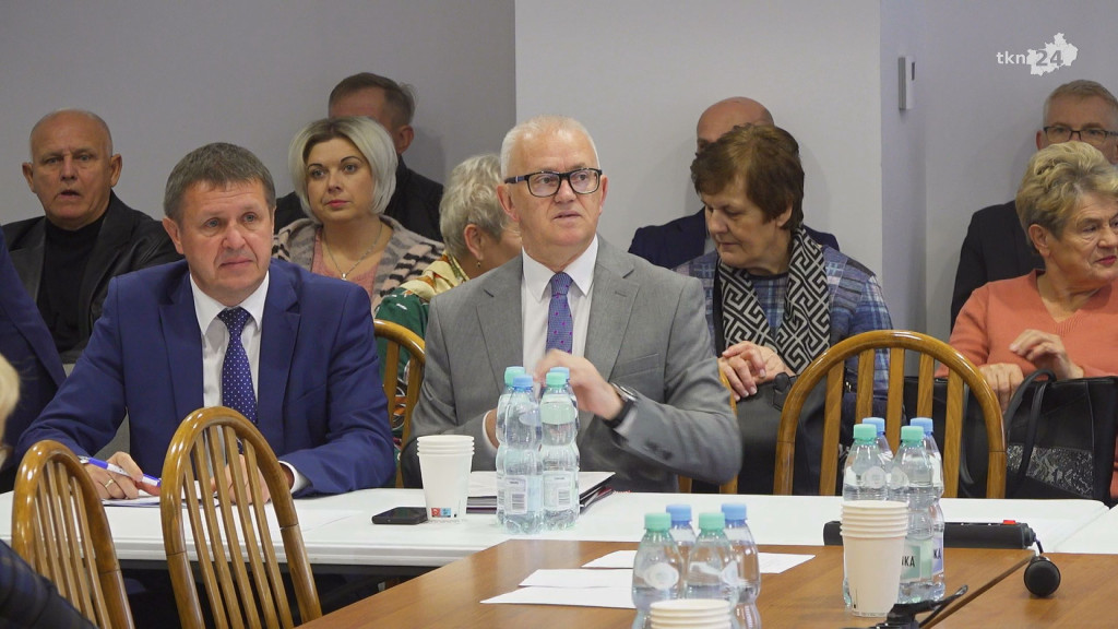 O Sielpi i powiatowych drogach na sesji Rady Miejskiej w Końskich [zdjęcia]