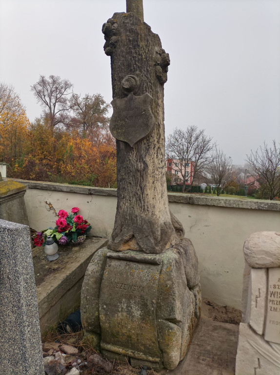 Będą kwesty w niedzielę i Wszystkich Świętych na wielu cmentarzach powiatu [wideo, zdjęcia]