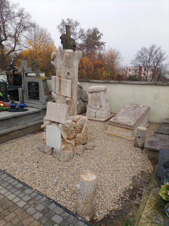 Będą kwesty w niedzielę i Wszystkich Świętych na wielu cmentarzach powiatu [wideo, zdjęcia]