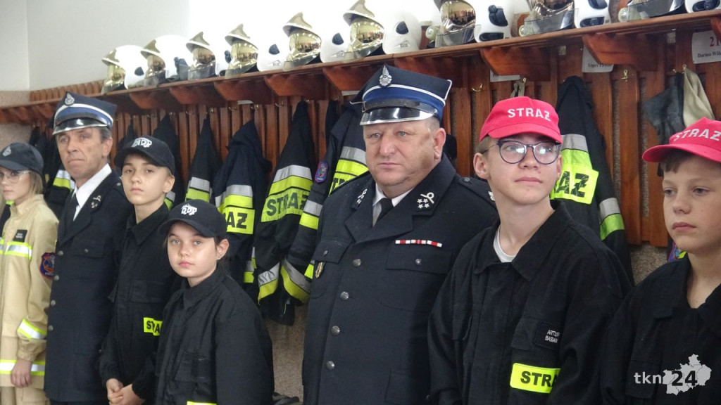 Koneckie Młodzieżowe Drużyny Pożarnicze z finansowym wsparciem [wideo, zdjęcia]