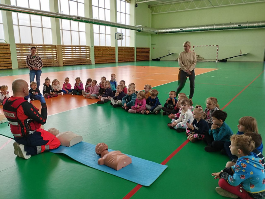 Rozpoczął się cykl szkoleń dla dzieci z okazji Światowego Dnia Przywracania Czynności Serca [zdjęcia]