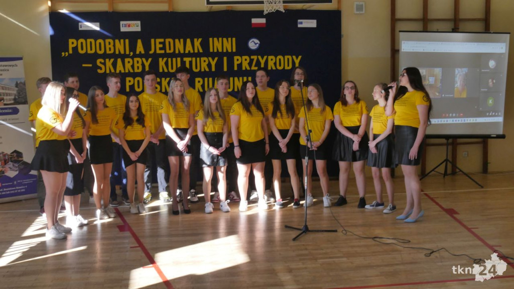 Stąporkowscy uczniowie podsumowali rumuńską przygodę! [wideo, zdjęcia]