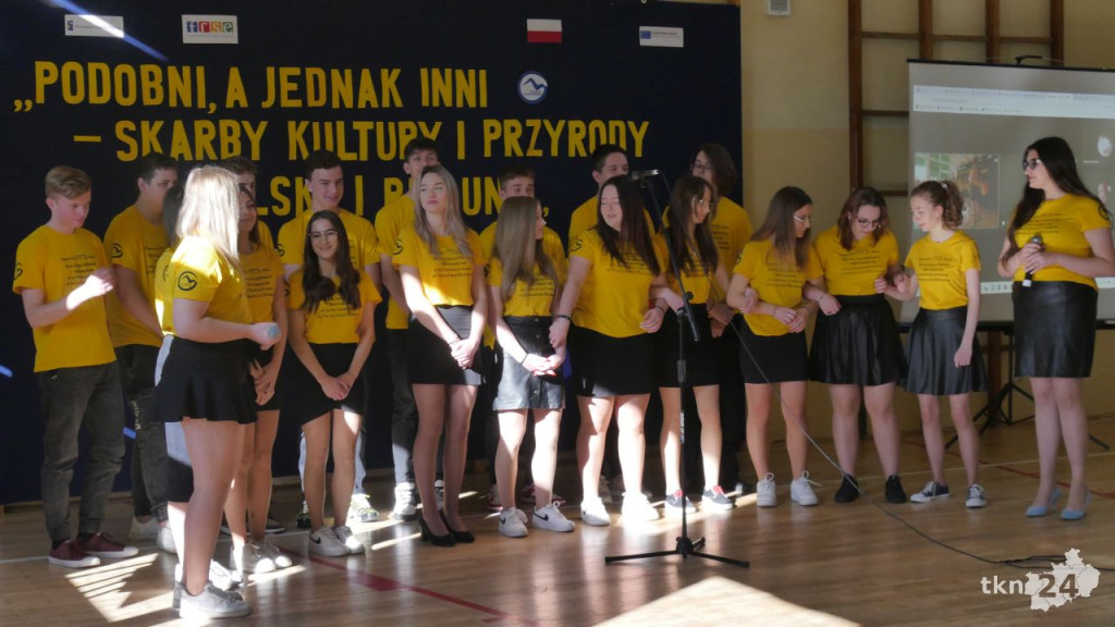 Stąporkowscy uczniowie podsumowali rumuńską przygodę! [wideo, zdjęcia]