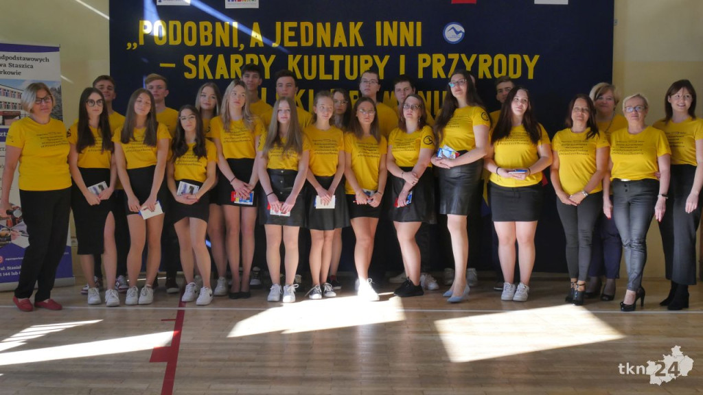 Stąporkowscy uczniowie podsumowali rumuńską przygodę! [wideo, zdjęcia]